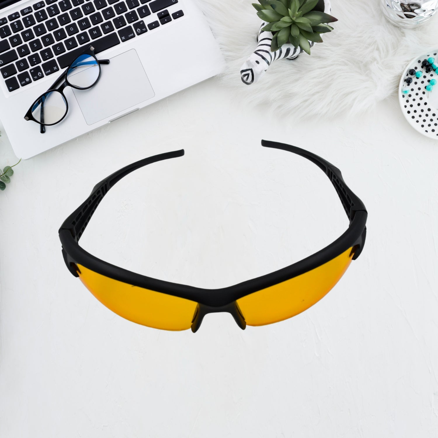 7765 Night Driving Glasses With Anti Glare Scratch Resistant Coating Sunglasses (1 PC) 7765 Night Driving Glasses With Anti Glare Scratch Resistant Coating Sunglasses (1 PC)